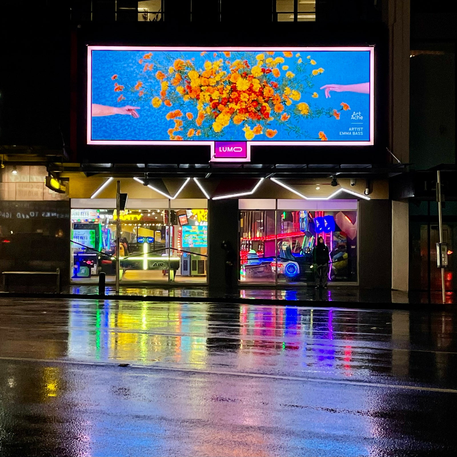 Nationwide billboard exhibition